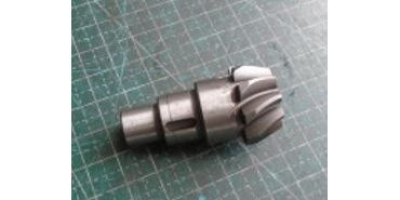 Шестерня косозубая ведущая Z9